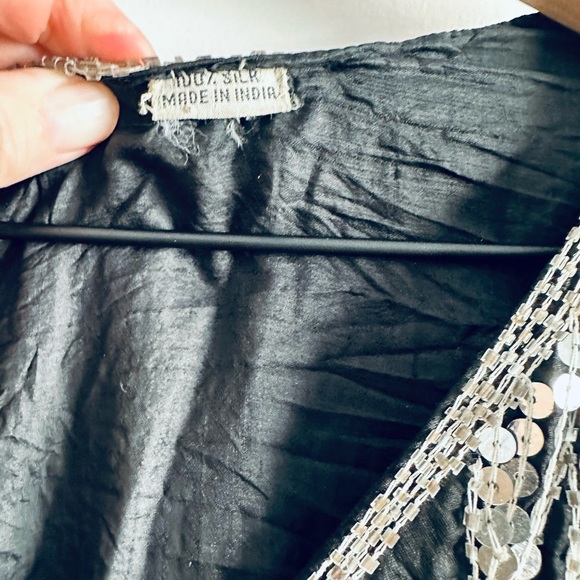 Vintage, sequin, butterfly motif top - Picture 4 of 7